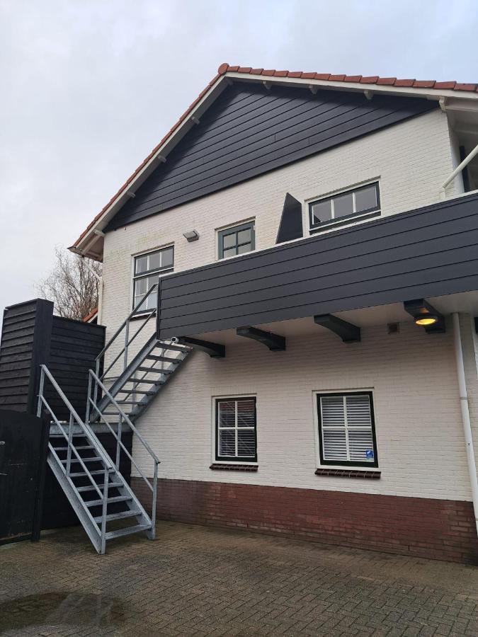 אוסטקאפלה Strandhotel Dennenbos מראה חיצוני תמונה
