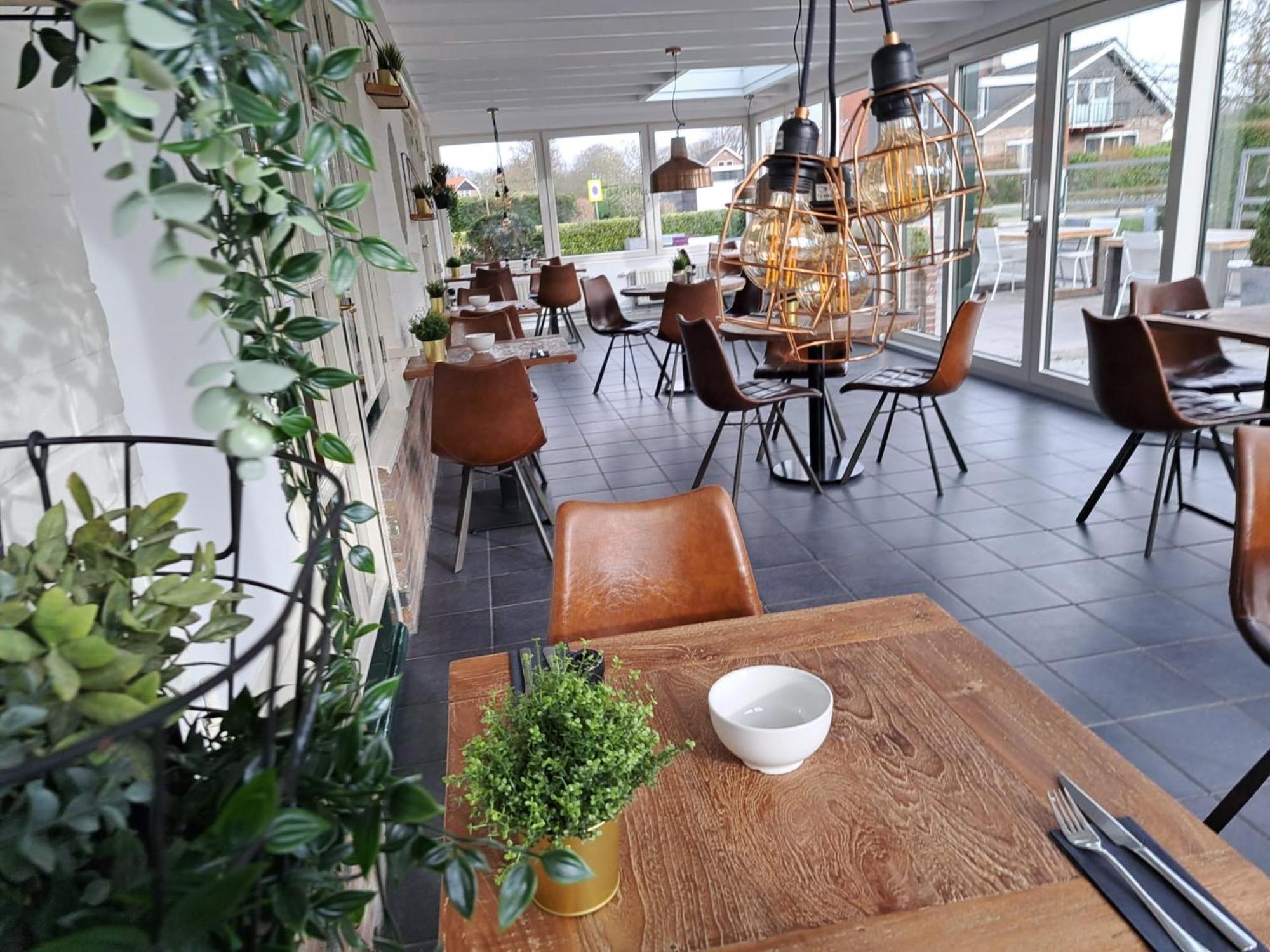 אוסטקאפלה Strandhotel Dennenbos מראה חיצוני תמונה