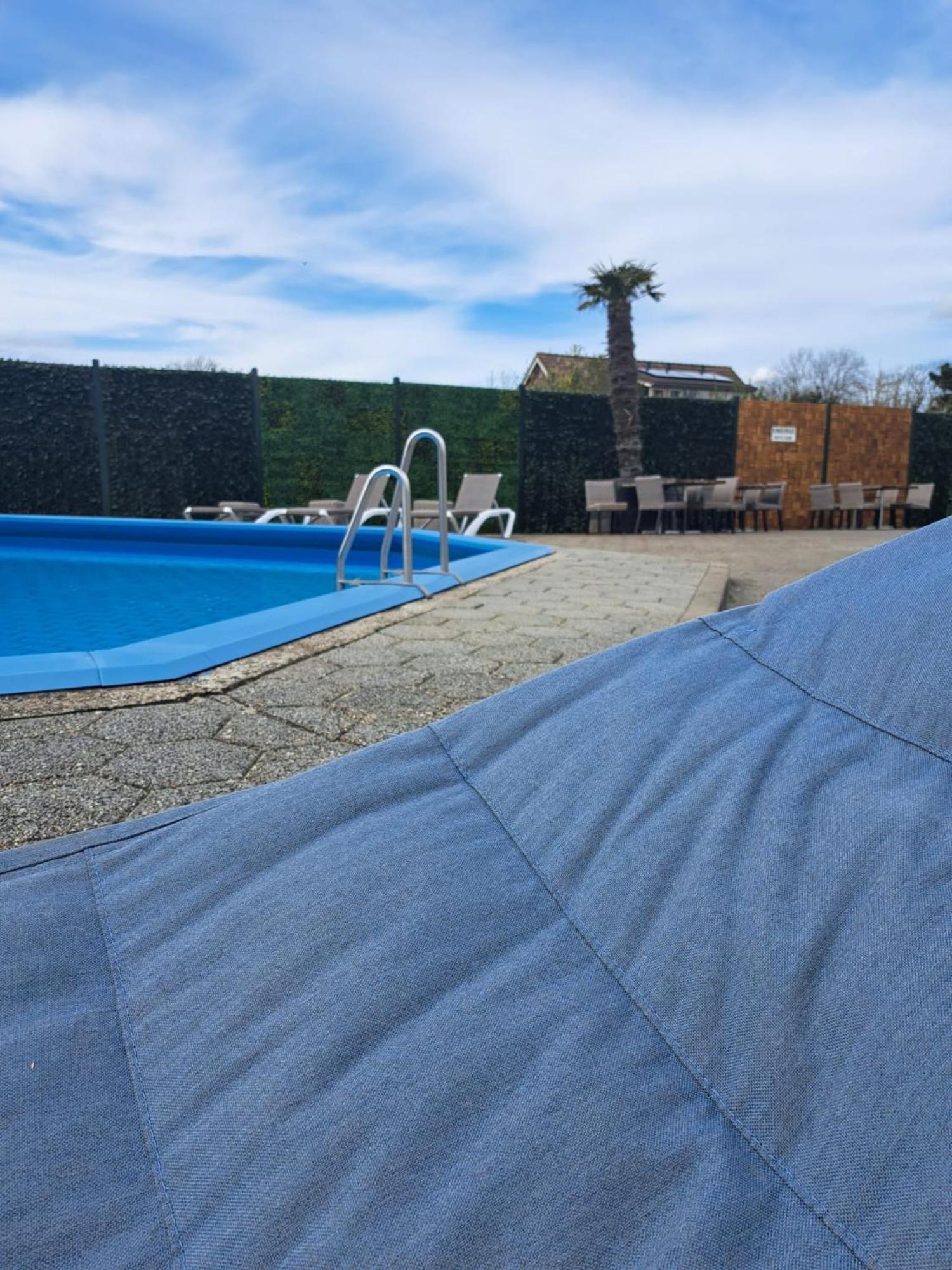 אוסטקאפלה Strandhotel Dennenbos מראה חיצוני תמונה