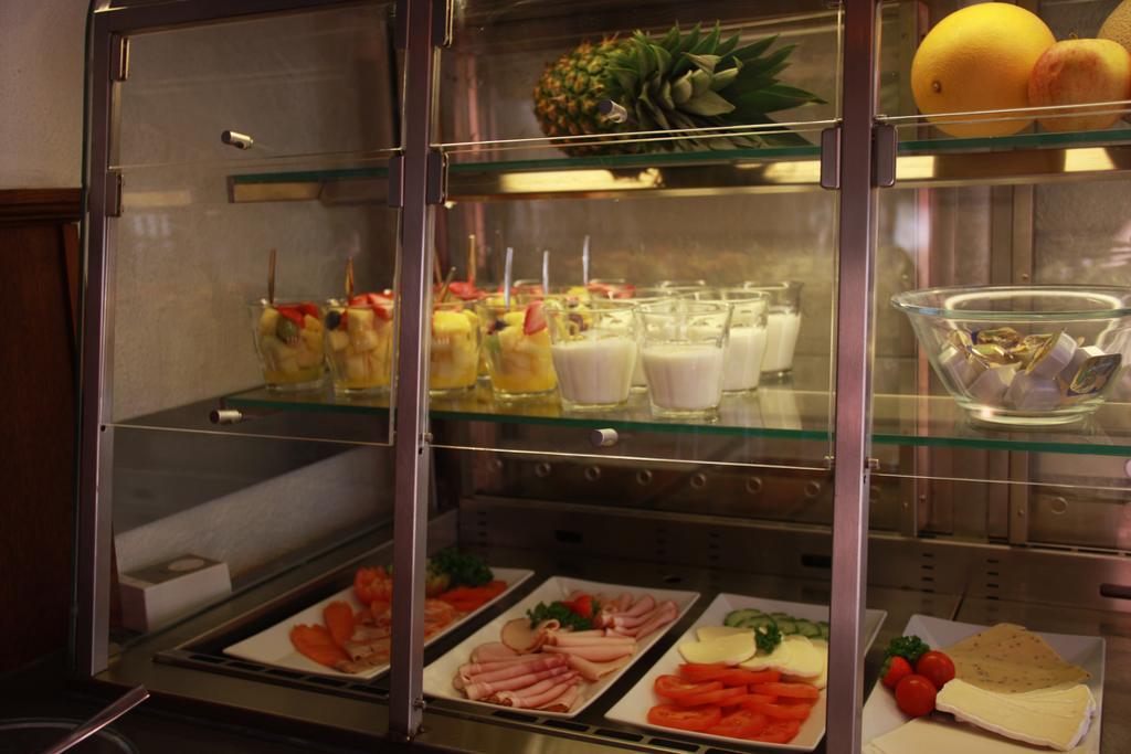 אוסטקאפלה Strandhotel Dennenbos מראה חיצוני תמונה