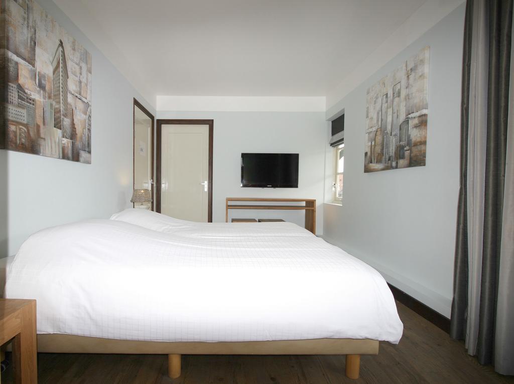אוסטקאפלה Strandhotel Dennenbos מראה חיצוני תמונה