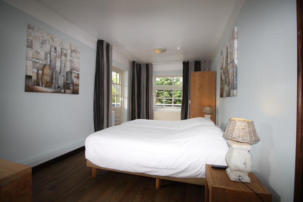 אוסטקאפלה Strandhotel Dennenbos מראה חיצוני תמונה